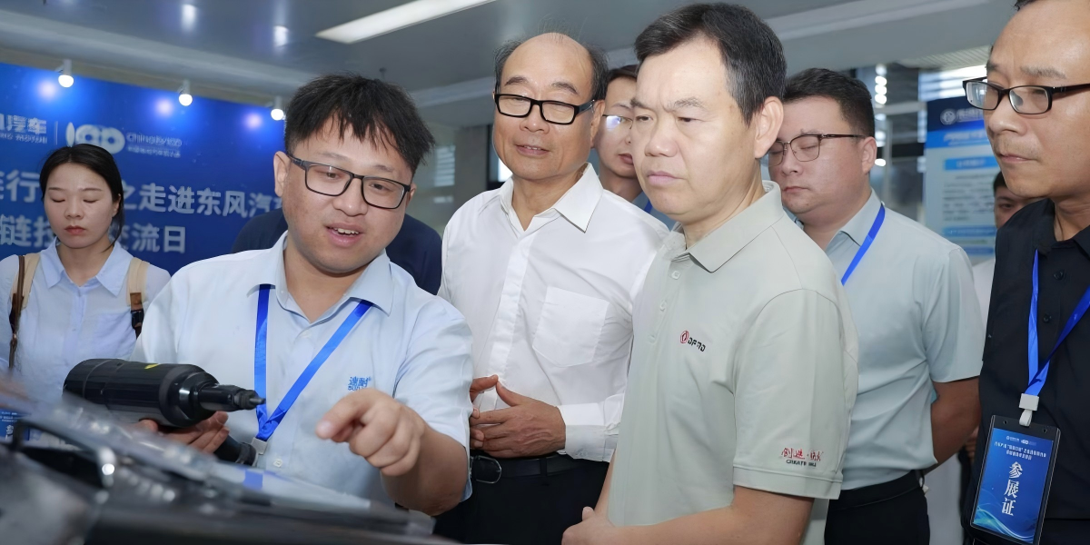 嘉佑佳攜伺服拉鉚技術(shù)亮相東風(fēng)汽車供應(yīng)鏈技術(shù)交流日活動(dòng)